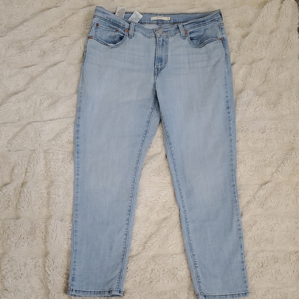 Levi's Light Wash Boyfriend Jeans 31x27